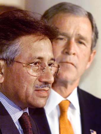 Bush et Musharraf